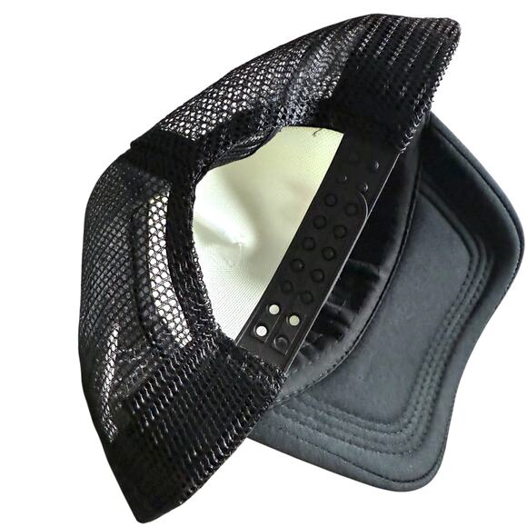 Def Leppard Flaming Skull Logo SnapBack Trucker Hat Mens OS - Grunge Rock Casual - Picture 6 of 10